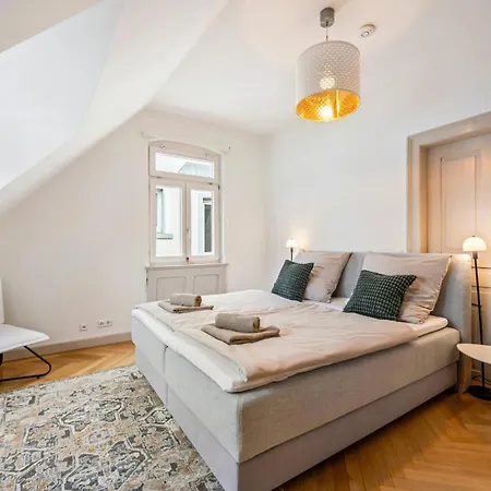 Διαμέρισμα Lubunest L Familien Und Gruppen, Zentral, Altbau