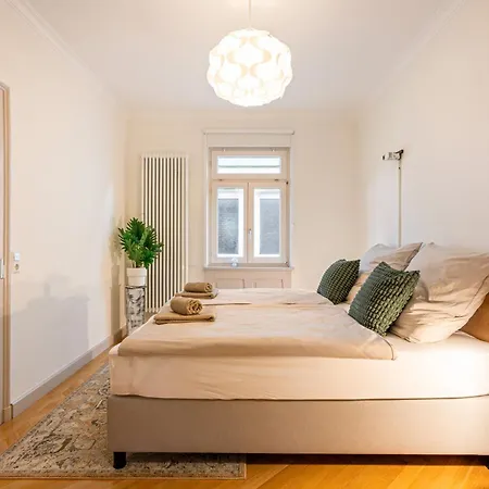 Διαμέρισμα Lubunest L Familien Und Gruppen, Zentral, Altbau *
